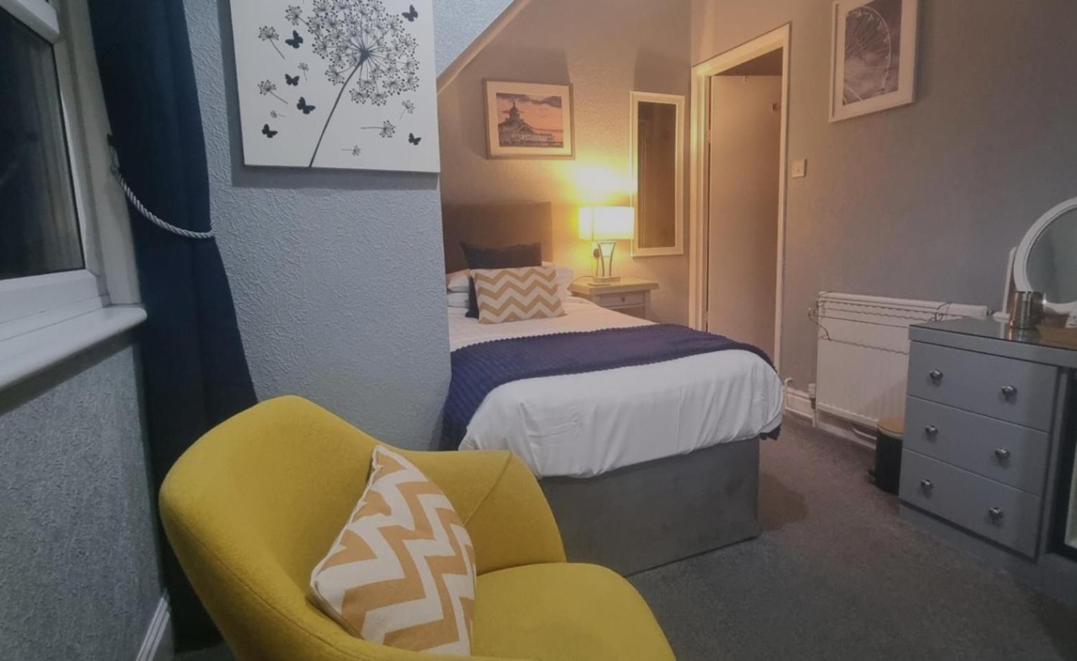 Ebor Lodge Eastbourne Ngoại thất bức ảnh